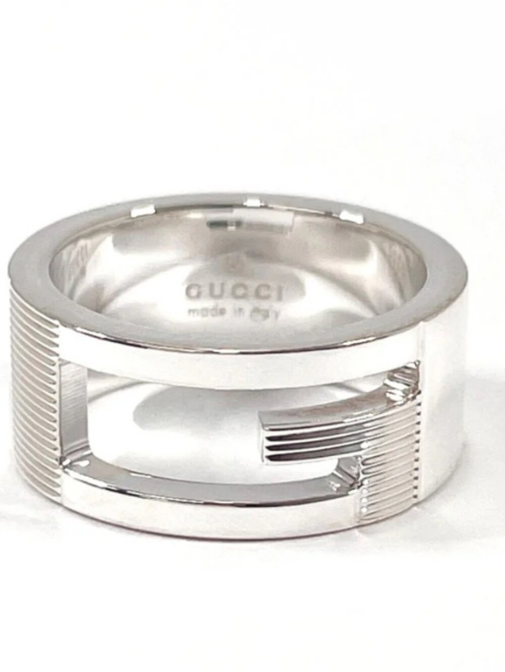 Gucci Silver Open Band Ring with Interlocking Cutout